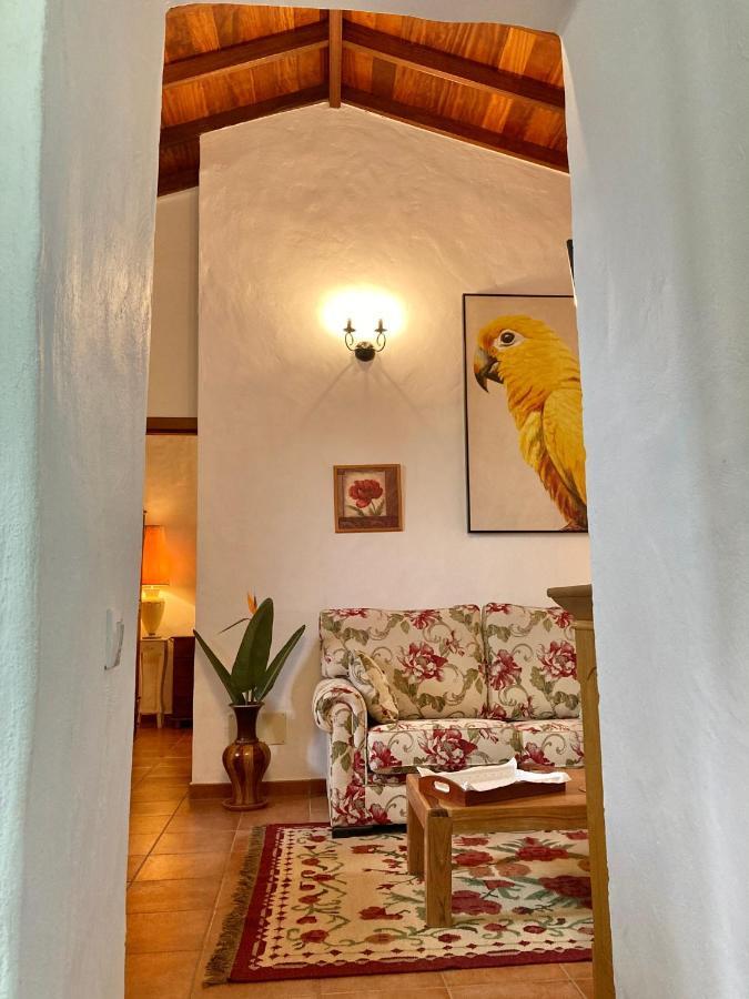 Bella Doramas Casas Rurales Panchita & Millo Moya  エクステリア 写真